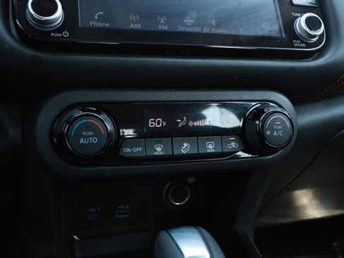 Used 2024 Nissan Kicks SR FWD image 17