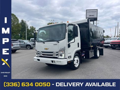 Used 2024 Chevrolet Low Cab Forward RWD image 1