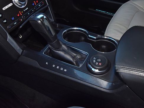 Used 2017 Ford Explorer Platinum image 31