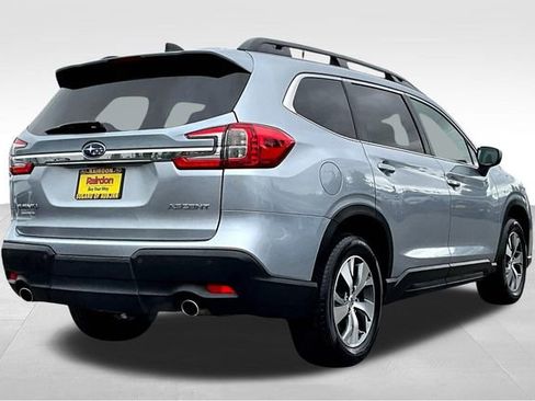 Used 2024 Subaru Ascent Premium w/ Convenience Package image 13