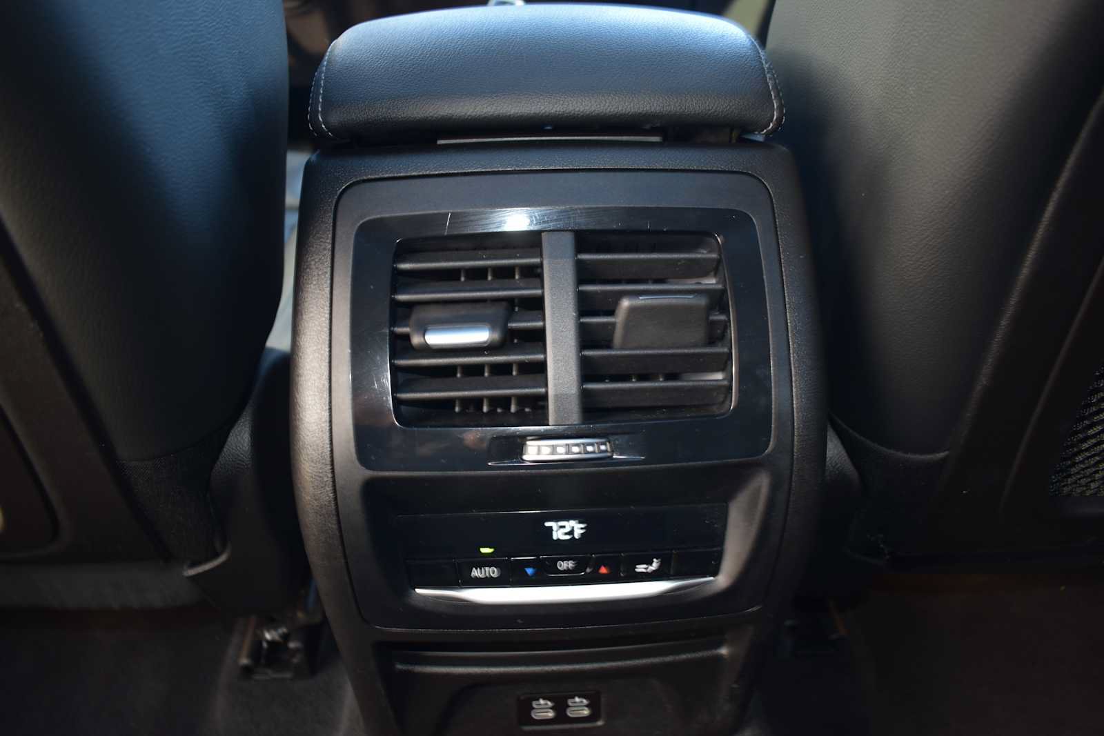 Used 2021 BMW X4 xDrive30i w/ Premium Package AWD/4WD image 16