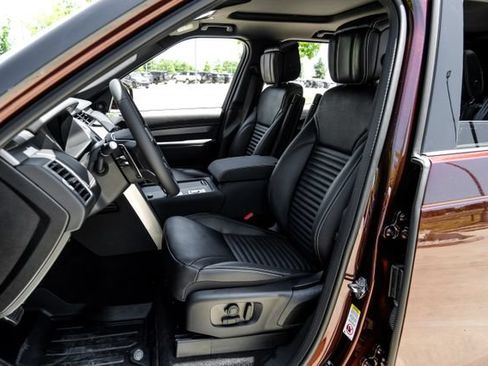 New 2026 Land Rover Discovery Limited Edition AWD/4WD image 46