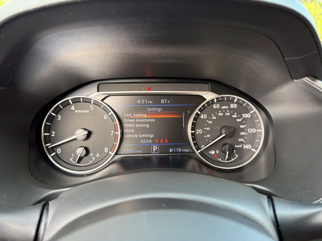 Used 2025 Nissan Altima 2.5 SV FWD image 9