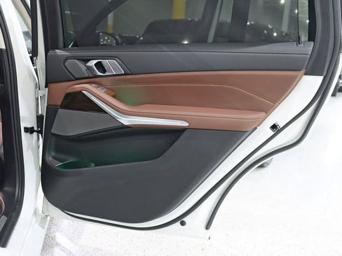 Used 2024 BMW X7 xDrive40i AWD/4WD image 42