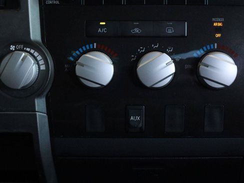 Used 2012 Toyota Tundra 2WD Double Cab image 35