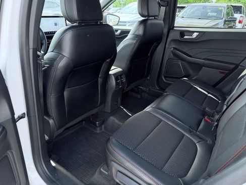 Used 2024 Ford Escape ST-Line w/ Tech Pack #1 AWD/4WD image 23