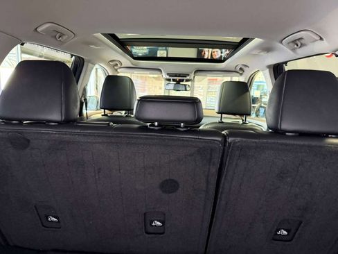 Used 2021 Nissan Rogue SL w/ Premium Package image 50