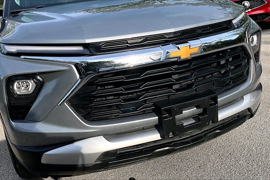 Used 2025 Chevrolet TrailBlazer LT AWD/4WD image 38