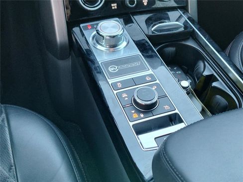 Used 2021 Land Rover Range Rover SV Autobiography Dynamic image 23