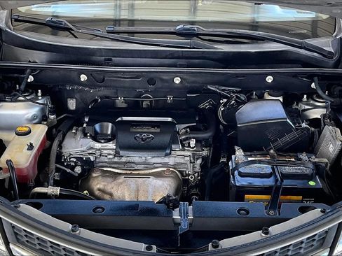 Used 2013 Toyota RAV4 XLE FWD image 27