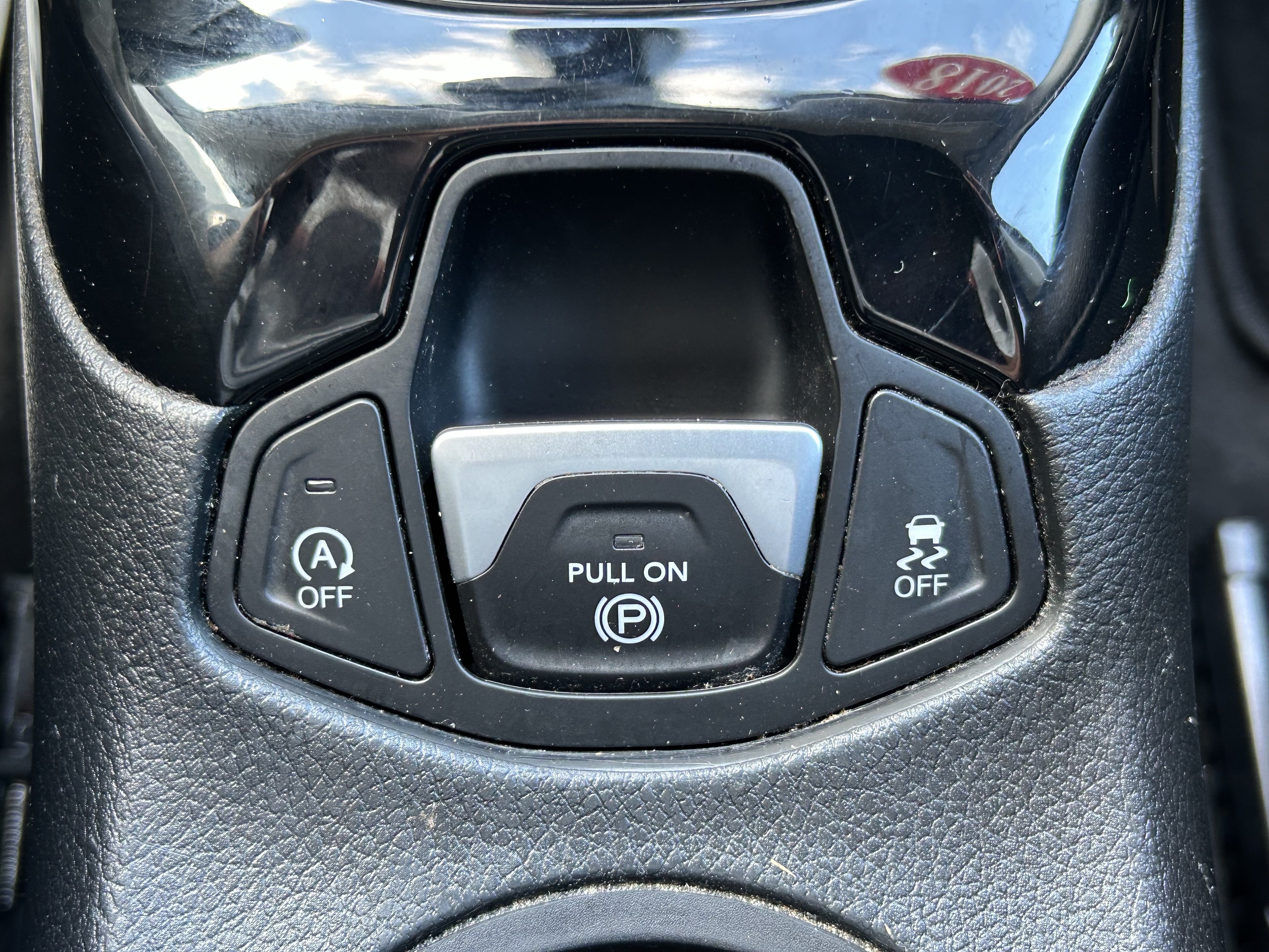 Used 2018 Jeep Compass Limited AWD/4WD image 32