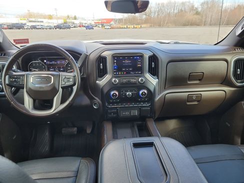 Used 2021 GMC Sierra 1500 Denali w/ Denali Ultimate Package AWD/4WD image 18
