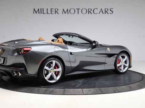 Certified 2020 Ferrari Portofino RWD image 9