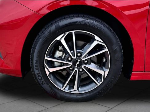 Certified 2024 Kia Forte LXS FWD image 10