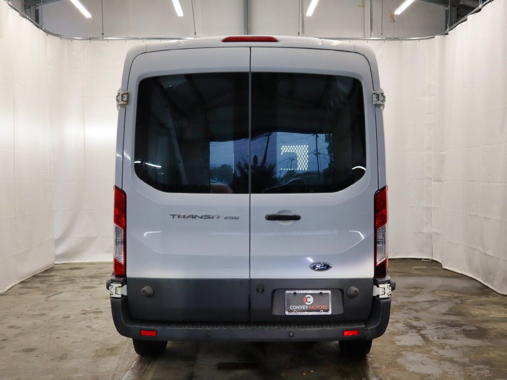 Used 2015 Ford Transit 250 148 Medium Roof RWD image 5