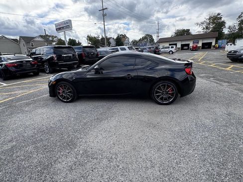 Used 2017 Subaru BRZ Limited w/ Performance Package image 32