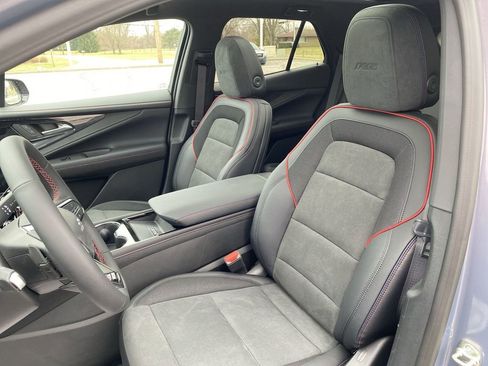 New 2025 Chevrolet Blazer EV RS image 11