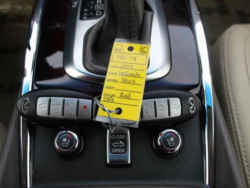 Used 2014 INFINITI Q60 Convertible w/ Premium Package image 26