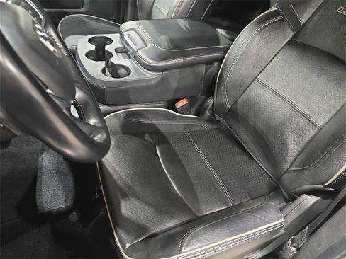 Used 2022 RAM 2500 Laramie w/ Night Edition image 16