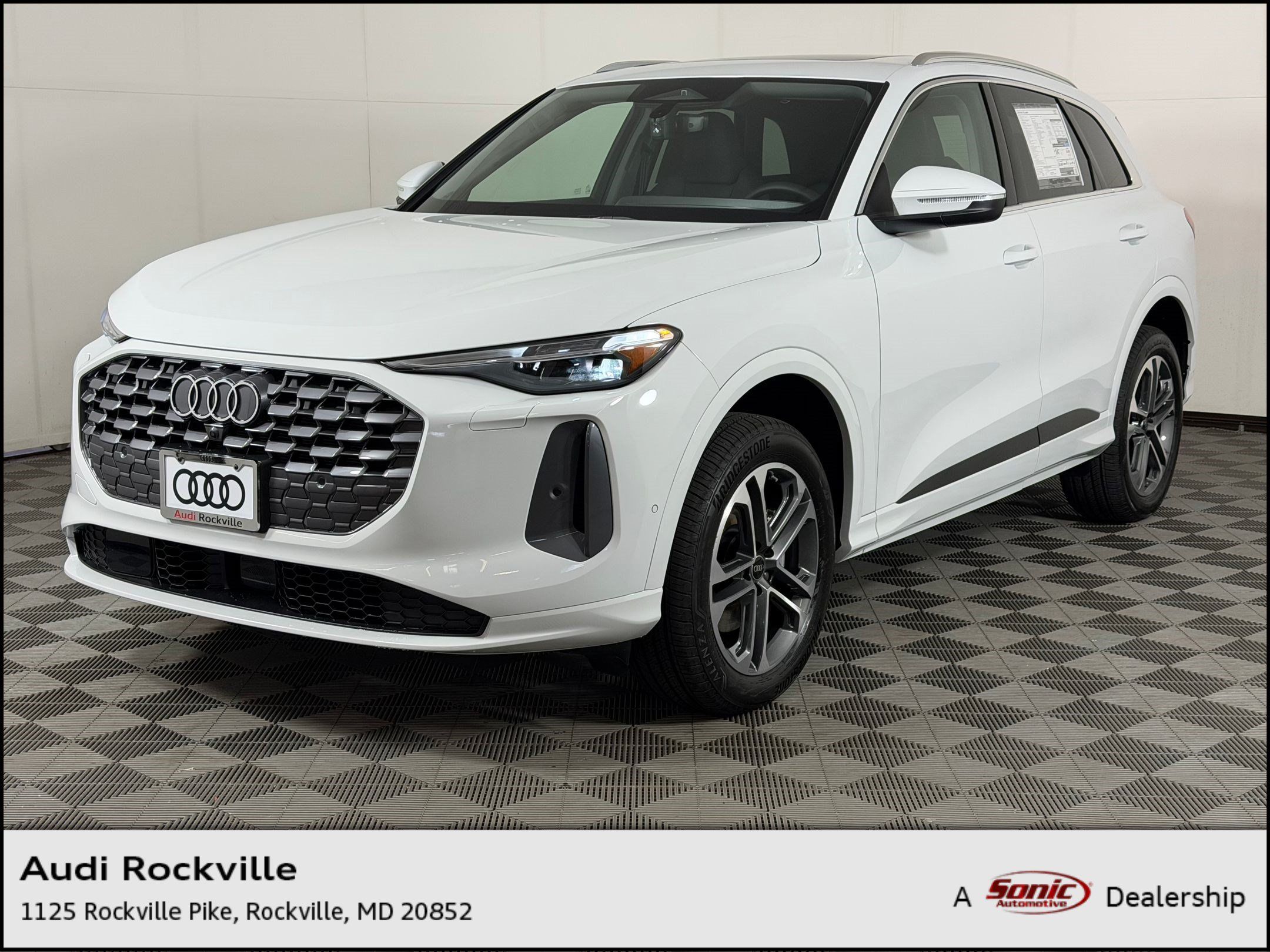New 2026 Audi Q5 Premium AWD/4WD image 1