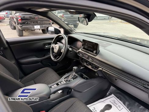 Used 2024 Honda HR-V Sport image 12