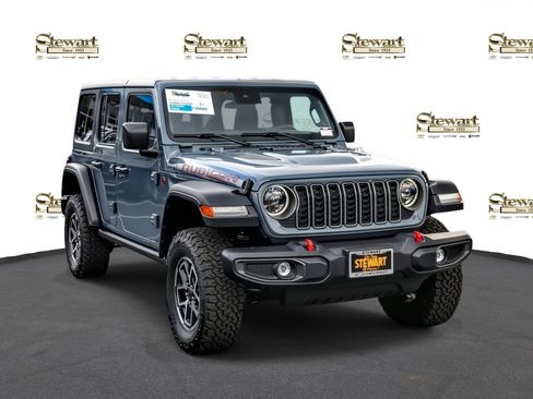 Used 2024 Jeep Wrangler Unlimited Rubicon image 11