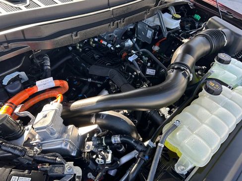 Used 2025 Ford F150 Platinum w/ Equipment Group 702A High AWD/4WD image 28