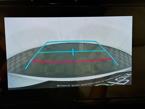 Used 2025 Toyota Corolla Cross LE FWD image 22