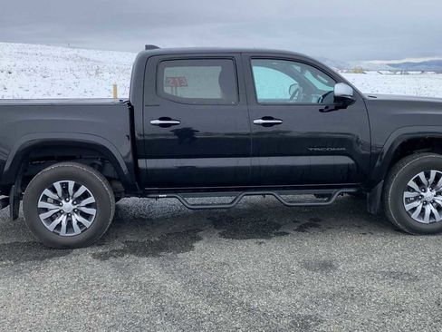 Used 2023 Toyota Tacoma Limited w/ Black Out Package (TMS) image 9