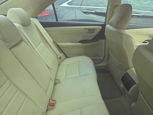 Used 2017 Toyota Camry XLE image 13