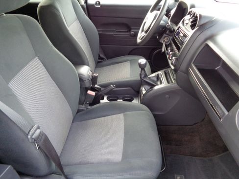 Used 2014 Jeep Patriot Sport w/ Tire & Wheel Group image 21