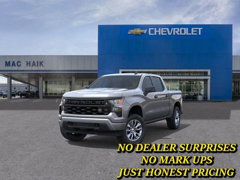 New 2026 Chevrolet Silverado 1500 Custom RWD image 8