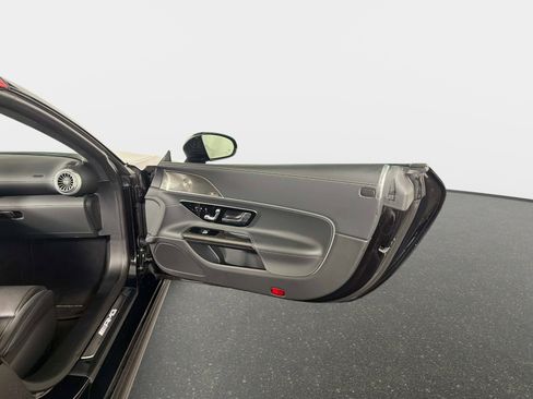 Used 2022 Mercedes-Benz SL 63 AMG 4MATIC image 24