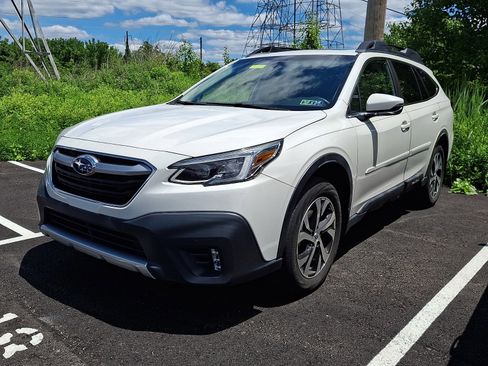 Used 2020 Subaru Outback Limited AWD/4WD image 3