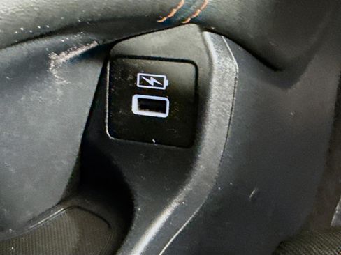 Used 2023 Honda HR-V Sport image 42