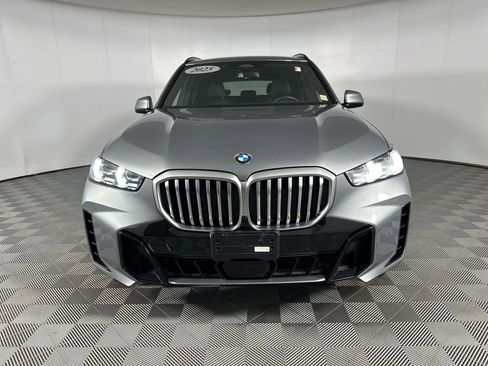 Certified 2025 BMW X5 xDrive40i w/ M Sport Package AWD/4WD image 5