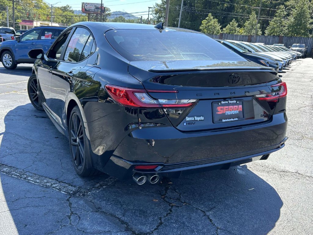 New 2026 Toyota Camry Hybrid FWD image 5