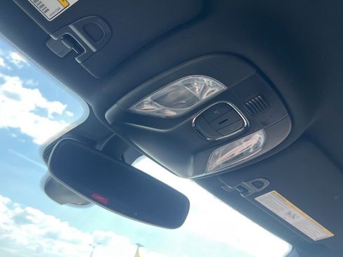 Used 2025 Jeep Compass Limited image 25