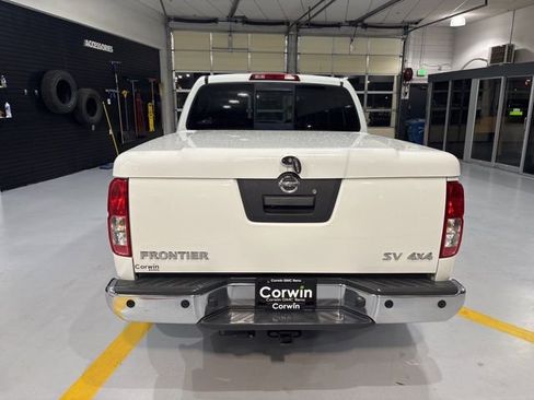 Used 2017 Nissan Frontier SV w/ SV Value Truck Package image 8