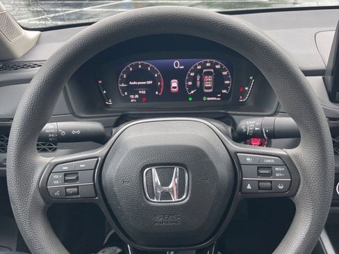 Certified 2025 Honda Accord SE image 10