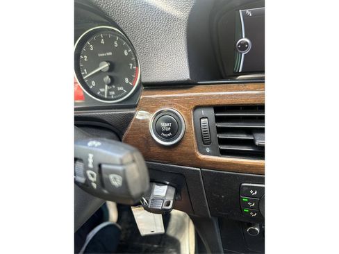 Used 2013 BMW 335i Convertible image 48