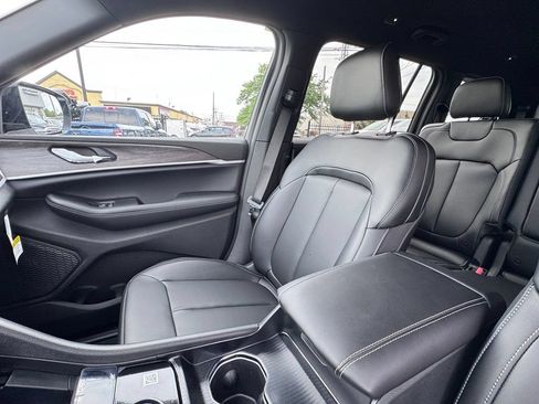 New 2026 Jeep Grand Cherokee L Limited AWD/4WD image 14