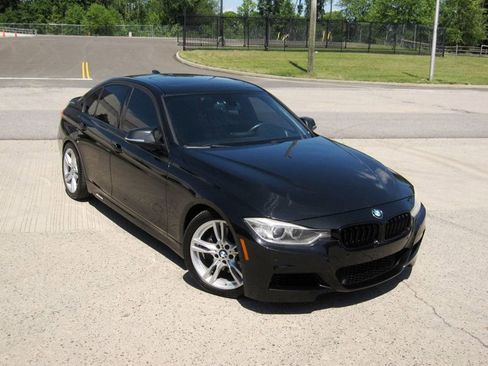 Used 2013 BMW 335i xDrive Sedan AWD/4WD image 2