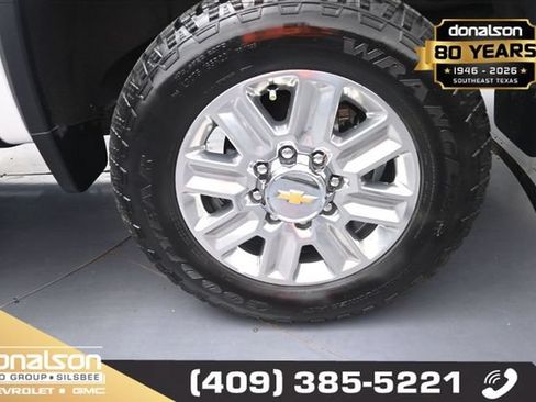 Used 2025 Chevrolet Silverado 2500 High Country w/ High Country Premium Package AWD/4WD image 14