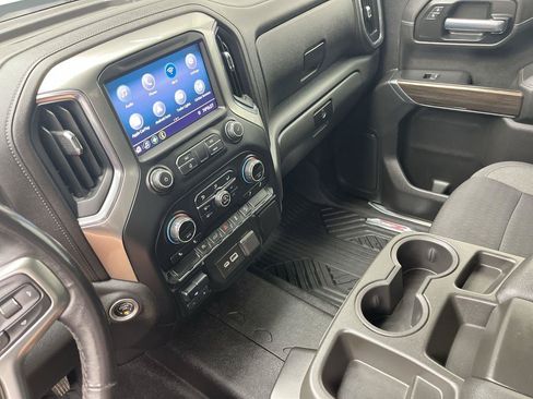 Certified 2021 Chevrolet Silverado 1500 LT AWD/4WD image 18