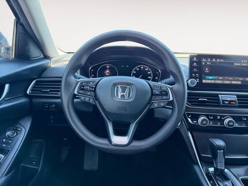 Used 2019 Honda Accord EX image 10