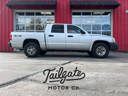 Used 2005 Dodge Dakota ST AWD/4WD image 1