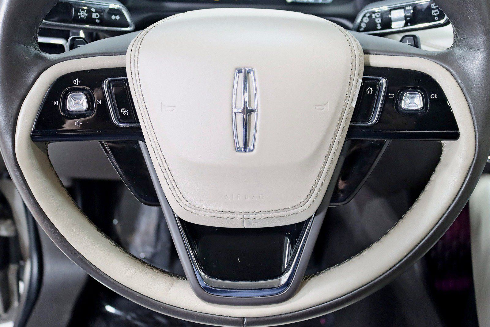 Used 2020 Lincoln Aviator Reserve w/ Equipment Group 202A AWD/4WD image 15