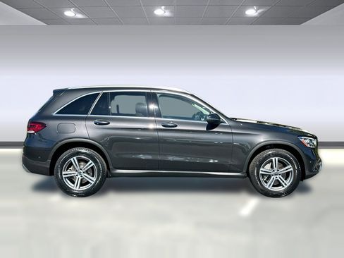 Used 2022 Mercedes-Benz GLC 300 image 7