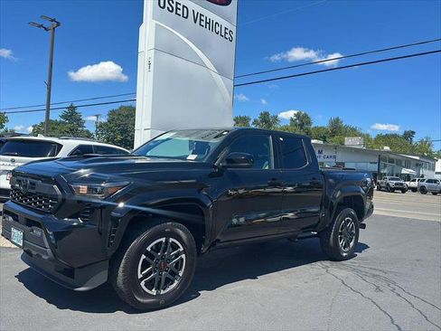 Certified 2026 Toyota Tacoma TRD Sport AWD/4WD image 2
